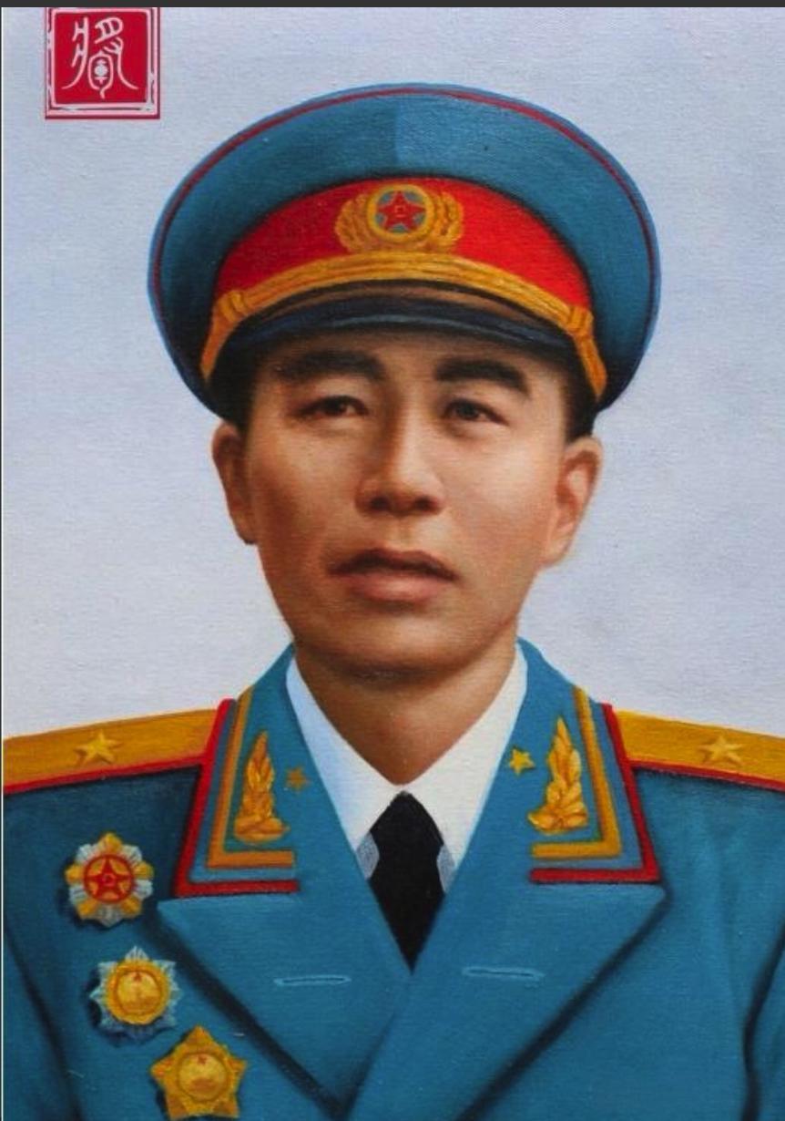 1970年，少将探望儿子被哨兵拦下，他不怒反笑：“叫你们师长裴飞正跑步来见我！”