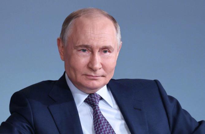 普京突然“接盘”伊朗浓缩铀！美以彻底坐不住了

俄罗斯这回直接掀桌子了！4月15