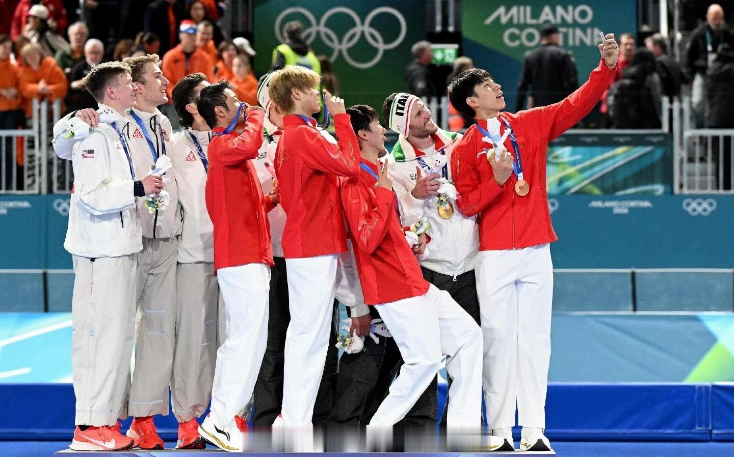 刘瀚彬是冬奥会小作文达人刘瀚彬不仅是冰场上的铜牌得主，更是文采斐然的