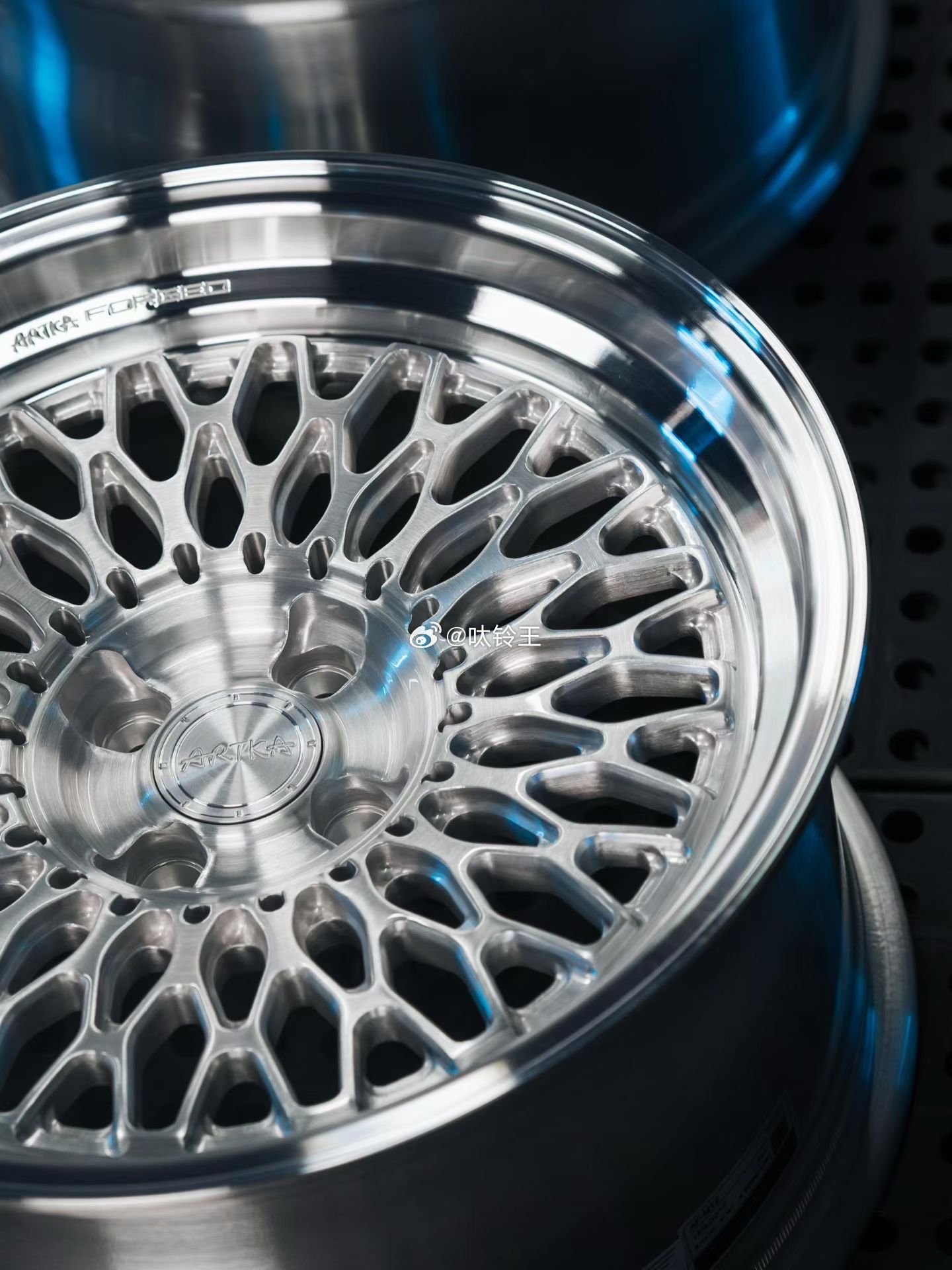 ARTKA AF-M12 铂晶银车边，靓到爆！单片结构，深边，复古与时尚结合