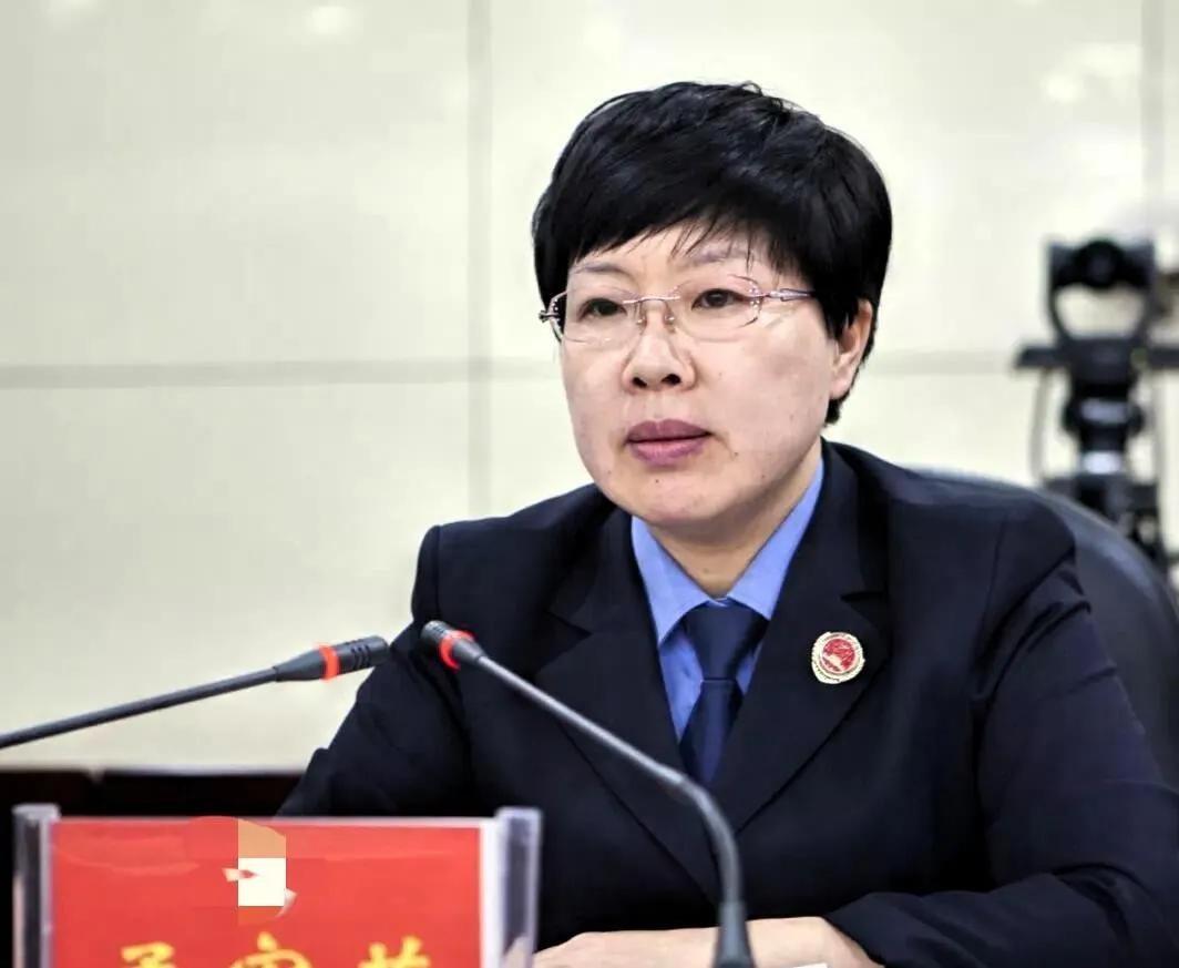 “绝对的女子汉”落马，反贪模仿人设崩塌，贪念面前，司法公信力到底应该建在什么之上