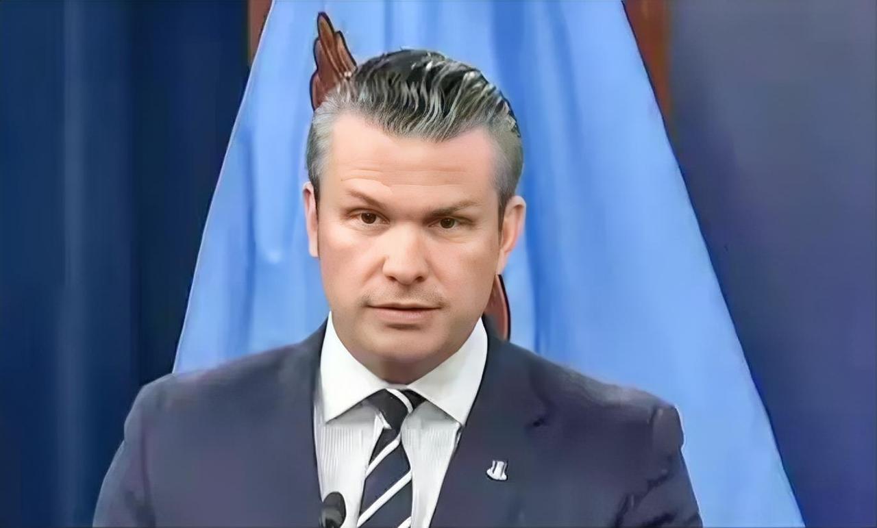 美国众议院民主党议员亚萨明·安萨里当地时间4月6日发表声明说：“下周我将对赫格塞