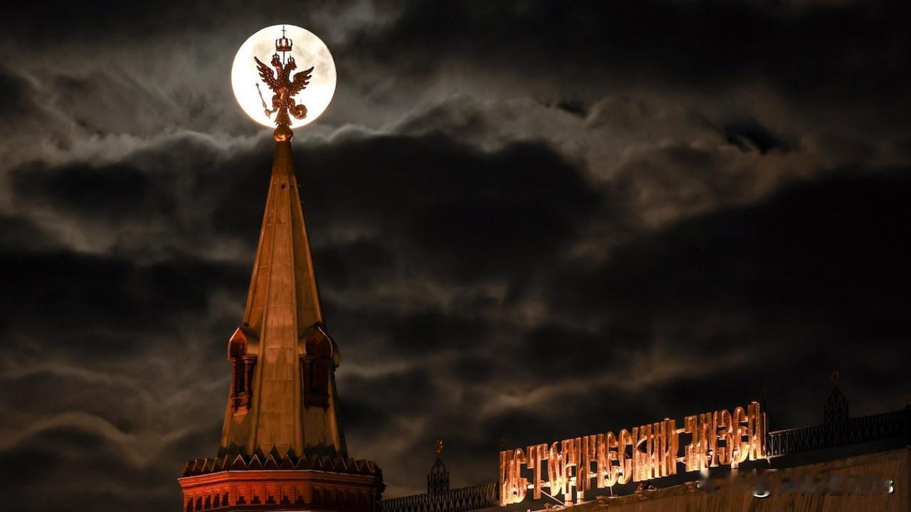 彭博社：克里姆林宫预计在阿联酋举行的与乌克兰的和平谈判不会取得突破。

据彭博社