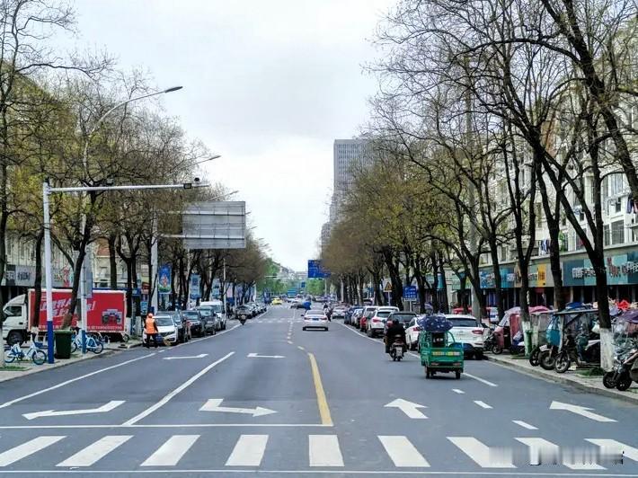 盼了多年！扬州这条主干道终于要全线贯通
 
扬州车主狂喜！邗江北路向北延伸至蜀冈