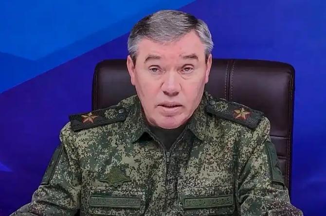 俄乌战场再传捷报！格拉西莫夫这位俄军总参谋长公开表示，俄军已然在卢甘斯克地区实现