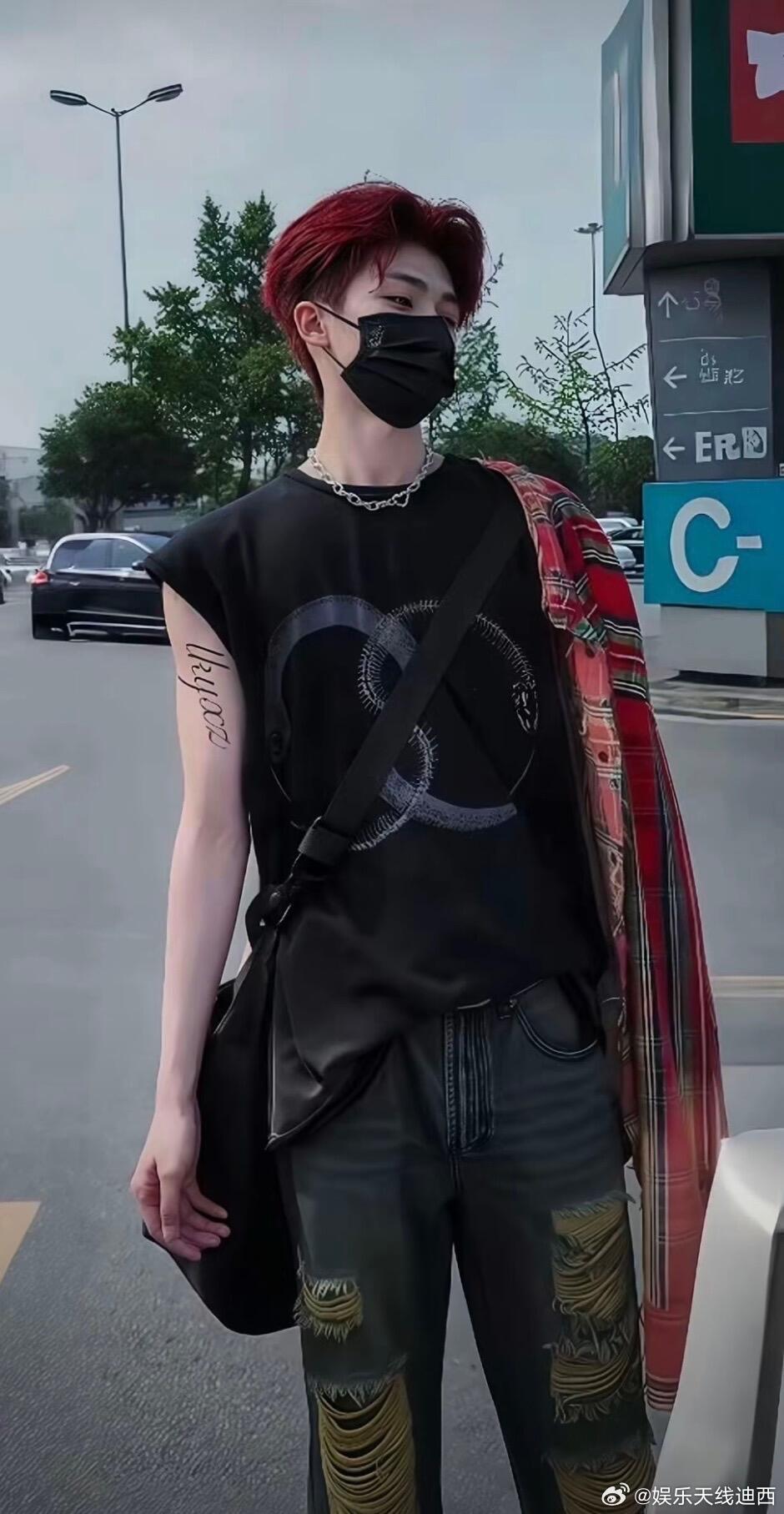 梓渝 红发多少人是被这个红发造型的梓渝一脚踹进梦女队伍的