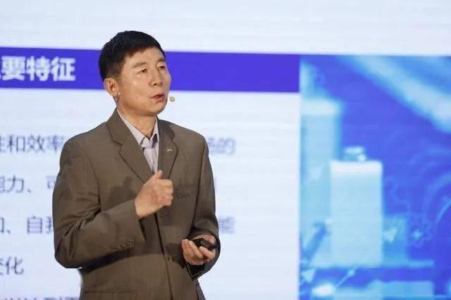 【有车新闻】【宁德时代首席制造官：最迟到2035年将不会再有燃油车销售】日前，宁
