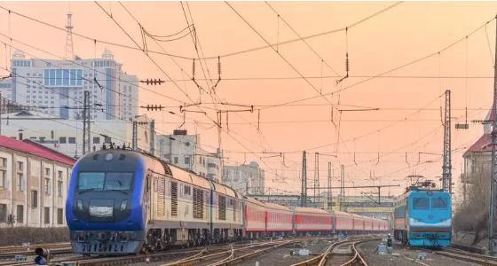 全国铁路7月1日起实行新的列车运行图！中新网6月17日电 据"中国铁路"微信公众