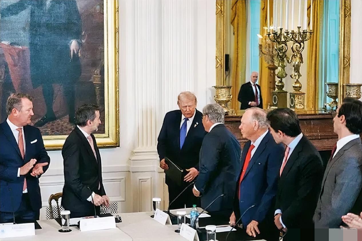 伊万卡的丈夫库什纳与内塔尼亚胡私交特好，当年内壶在美国读书工作期间是库什纳家的常