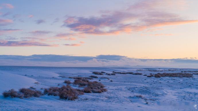 #七夜雪中式留白美学##七夜雪#七夜雪的空镜头美学令人赞叹不已。色调柔和舒适，构