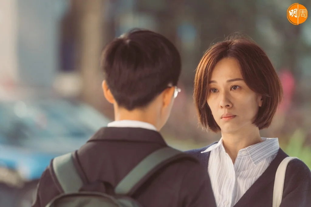 《正义女神》正在热播，时隔 20 年再度出演 TVB 剧集的文颂娴，在头两集里与