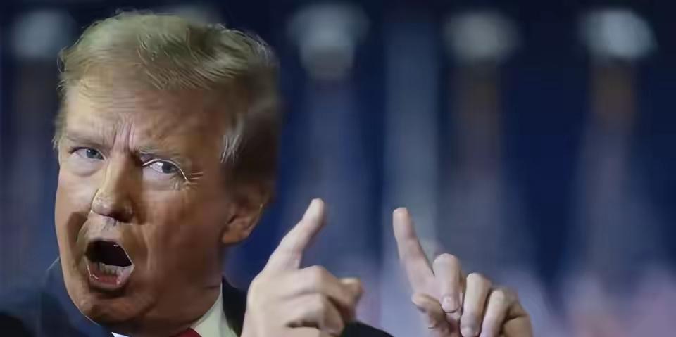 炸锅！特朗普一天三条劲爆消息，一条比一条离谱，脸都快被打肿了
 
一大早醒来，又