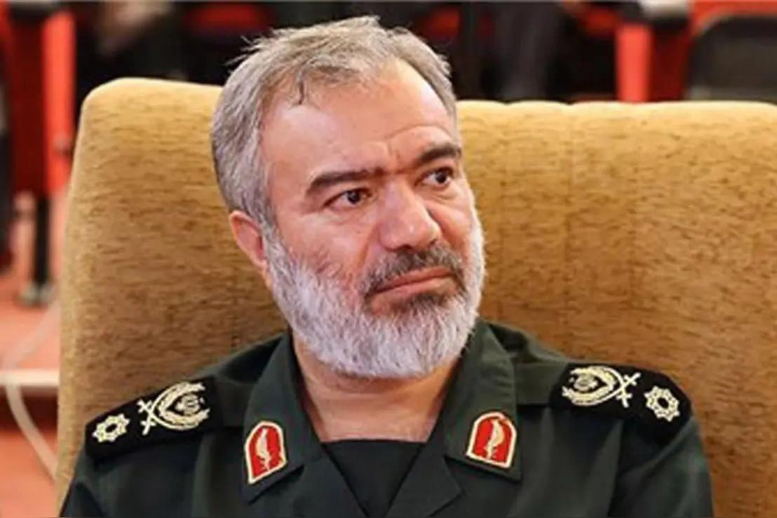 美国封锁伊朗管不管用？只是时间问题。有的专家说，美国封锁伊朗两年，伊朗肯定服了。