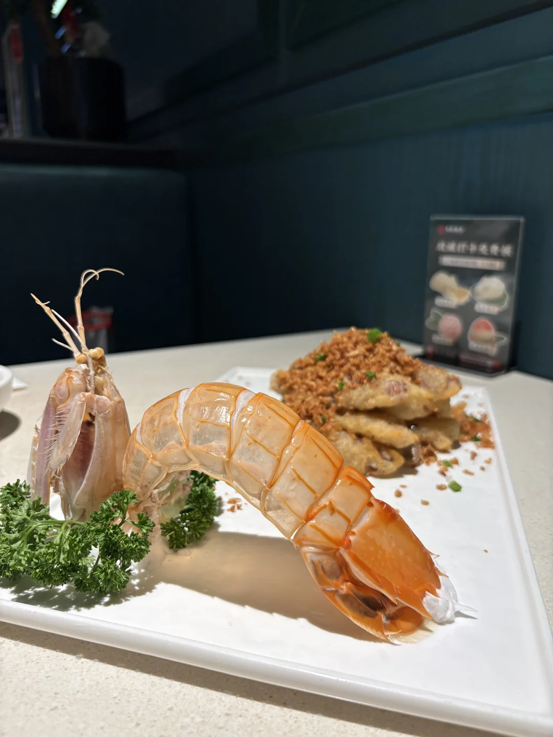 三亚吃美食吃到了不用剥的皮皮虾