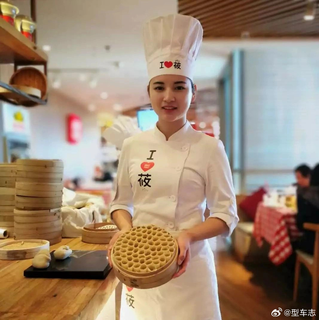西贝 罗永浩 事到如今，我觉得西贝最好一句都不要回应罗永浩。掰扯预制菜的标准已经