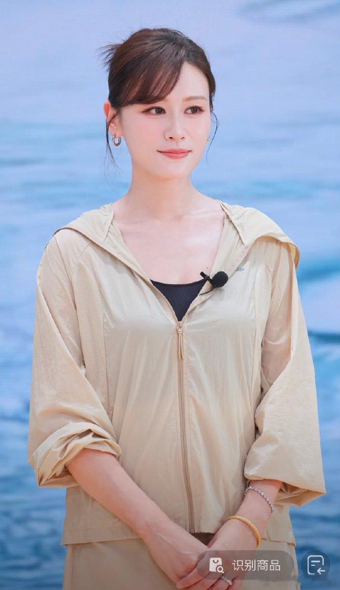 经典从不褪色！叶一茜一展扎实唱功，开口就带回05超女的盛夏情怀叶一茜一开口梦回0