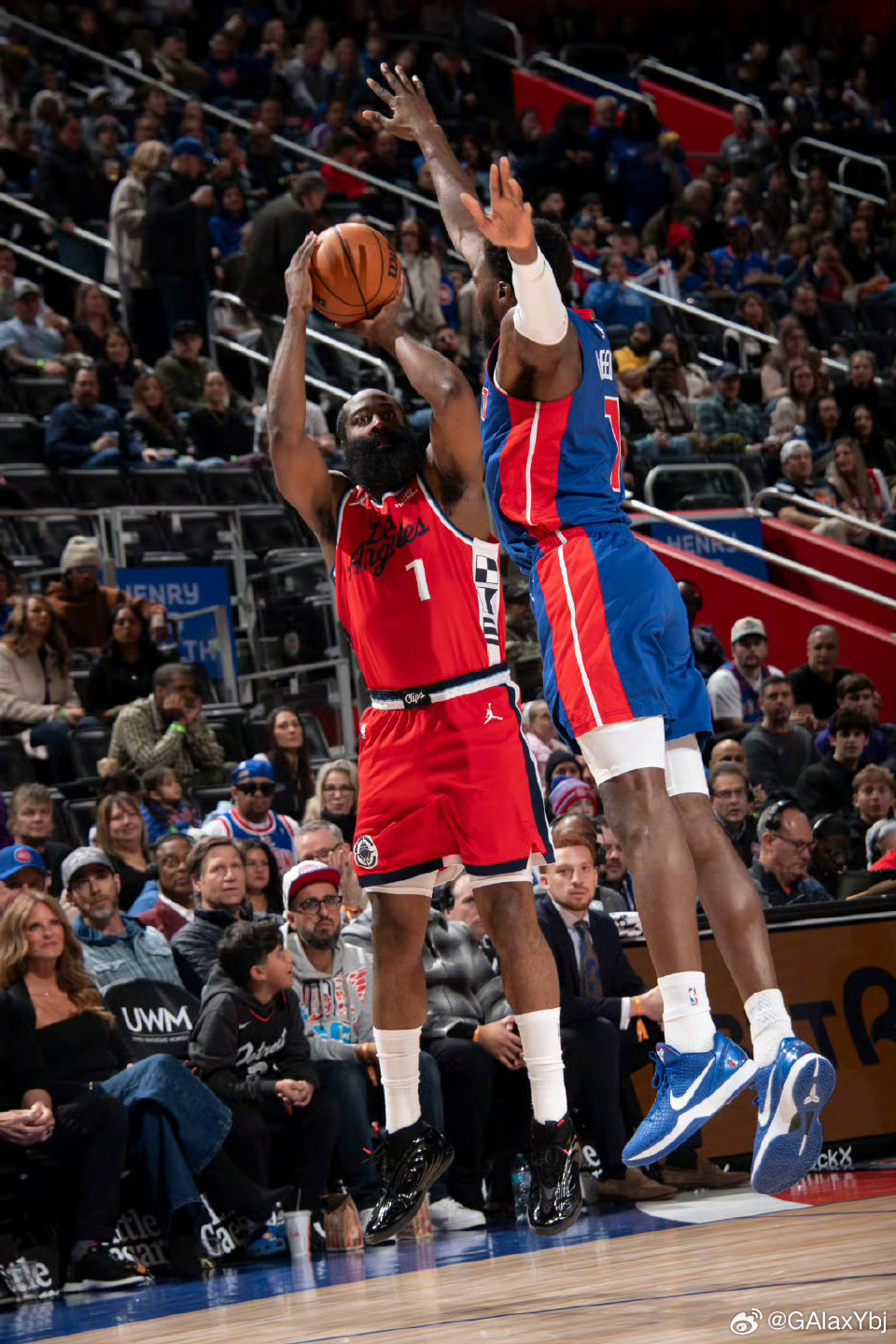 哈登 19分7板7助 W15L23[38/82]一场逆转，对手虽然让了很多主力但