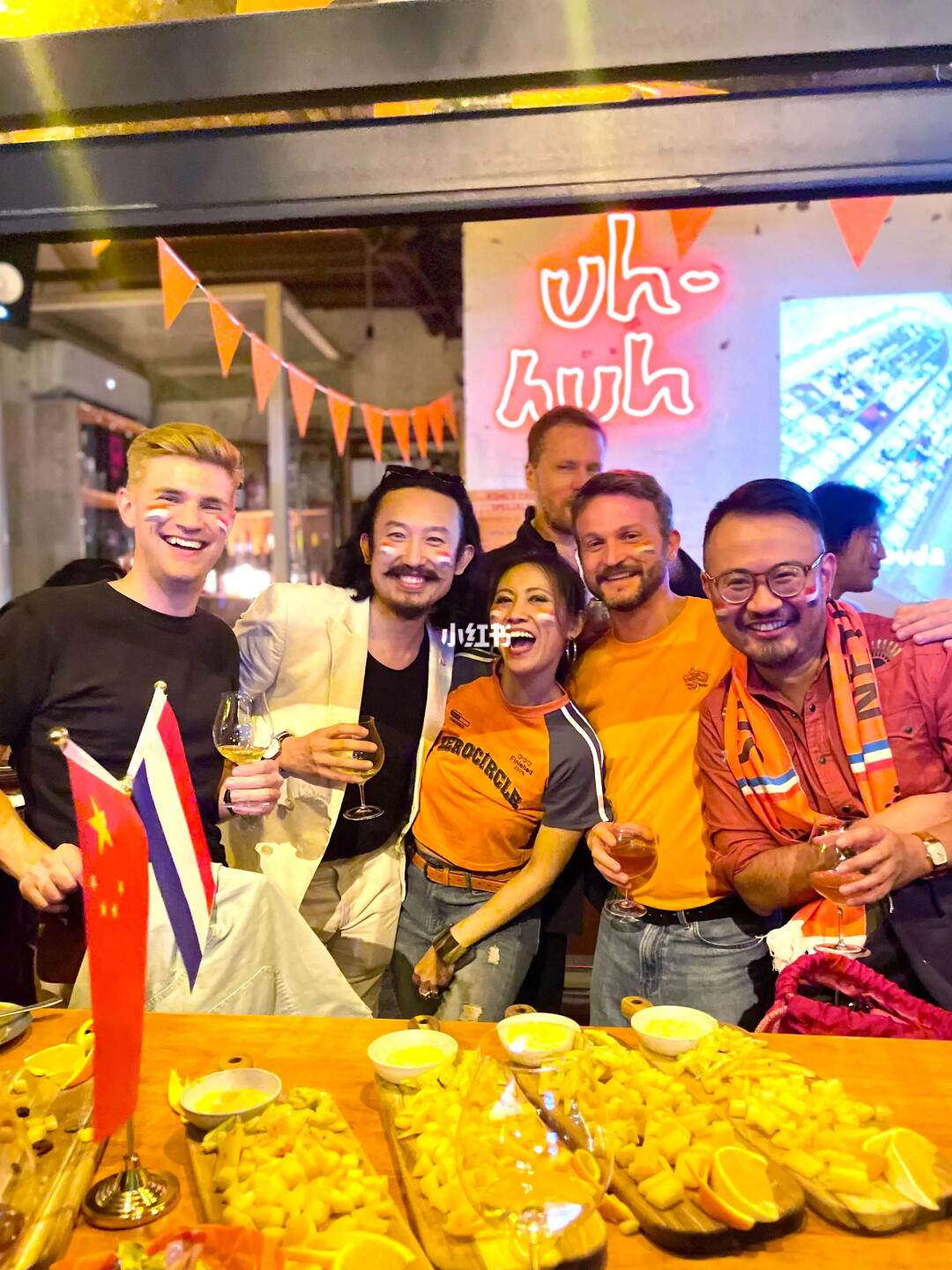 橙色的夜晚~荷兰国王日! 🥳🍊🌷🇳🇱