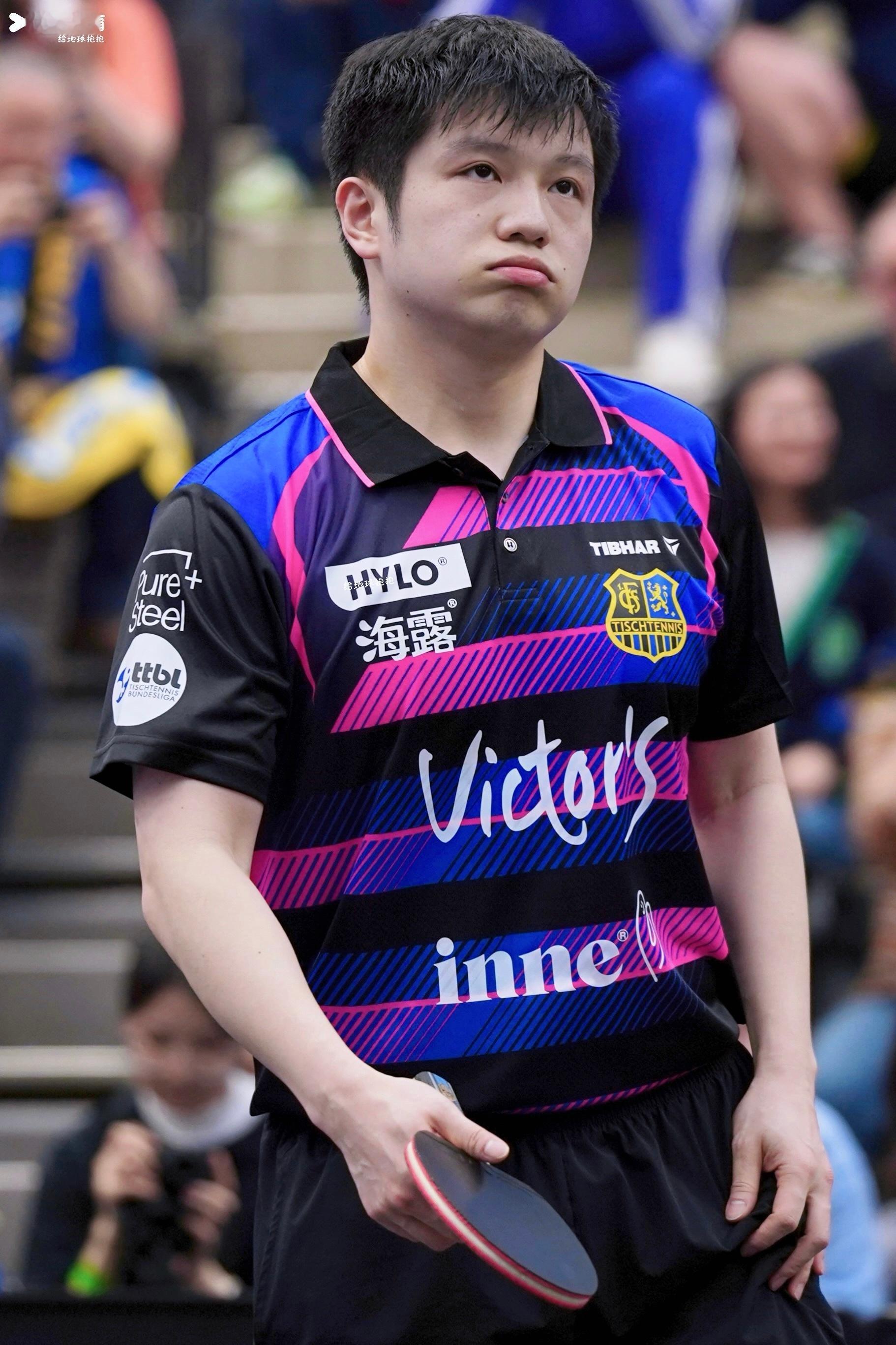 霓虹装樊振东 两分战神 