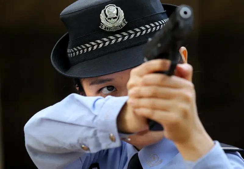 坚决抵制毒品，支持美女缉毒警官[赞][赞]全国缉毒 缉毒警察 边境缉毒警察 缉毒