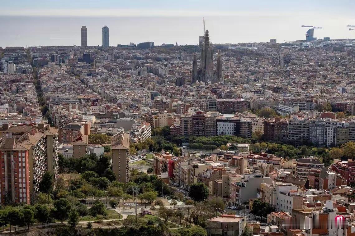 据新加坡《联合早报》报道，一名38岁的中国公民涉嫌通过约60万欧元加密货币转账，