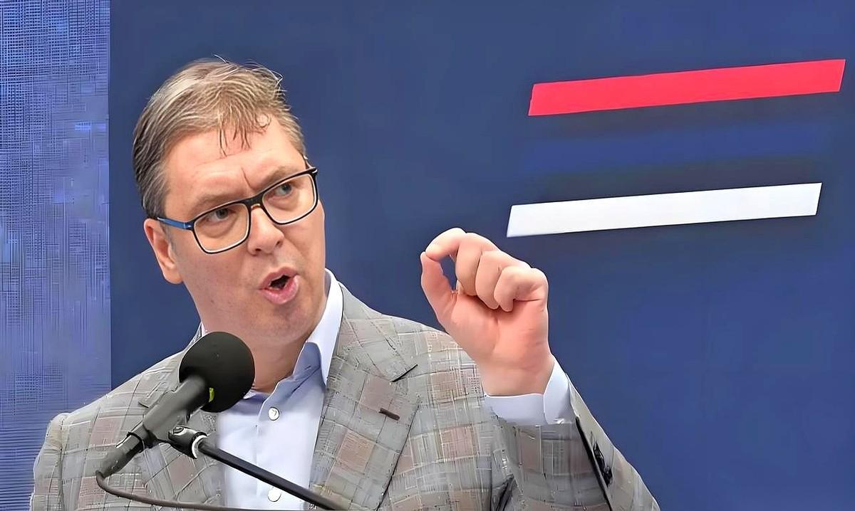 塞尔维亚那哥们儿，武契奇，一句话把整个欧洲干沉默了。
他说欧洲人为啥追不上中美？