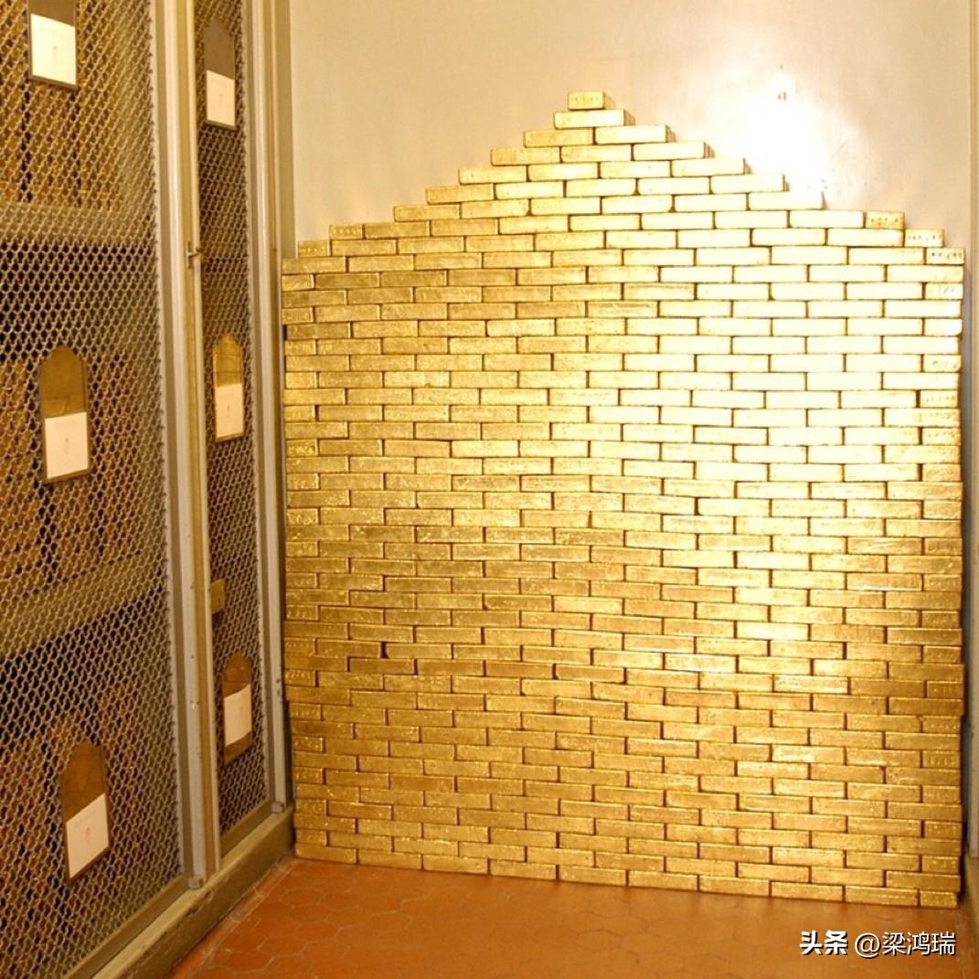 法国银行已将其存放在纽约的黄金替换为新标准化的金条，并将这些金条转移到巴黎。
