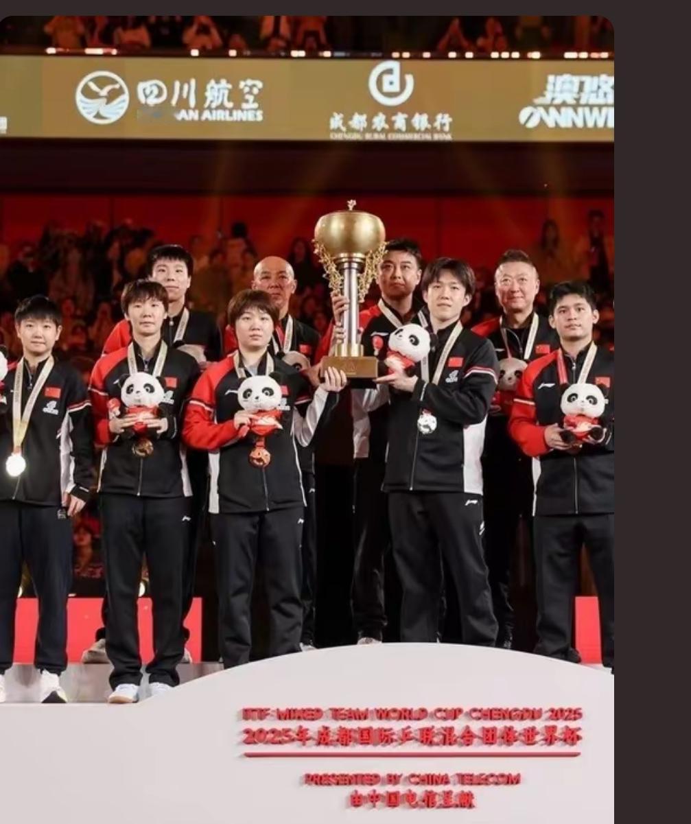 莎头之间，早就超越了任何标签。爱情太窄，装不下他们八年搭档的风雨；友情太浅，量不