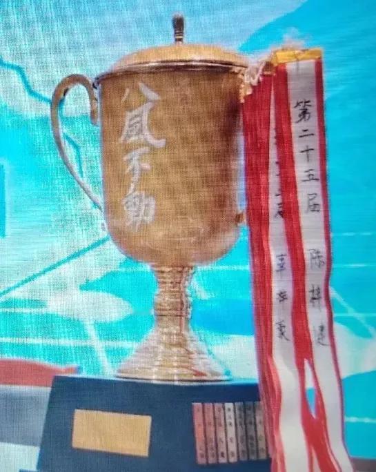 阿含桐山杯~
王星昊党毅飞打进决赛
94 与 04的PK谁能夺魁



2025