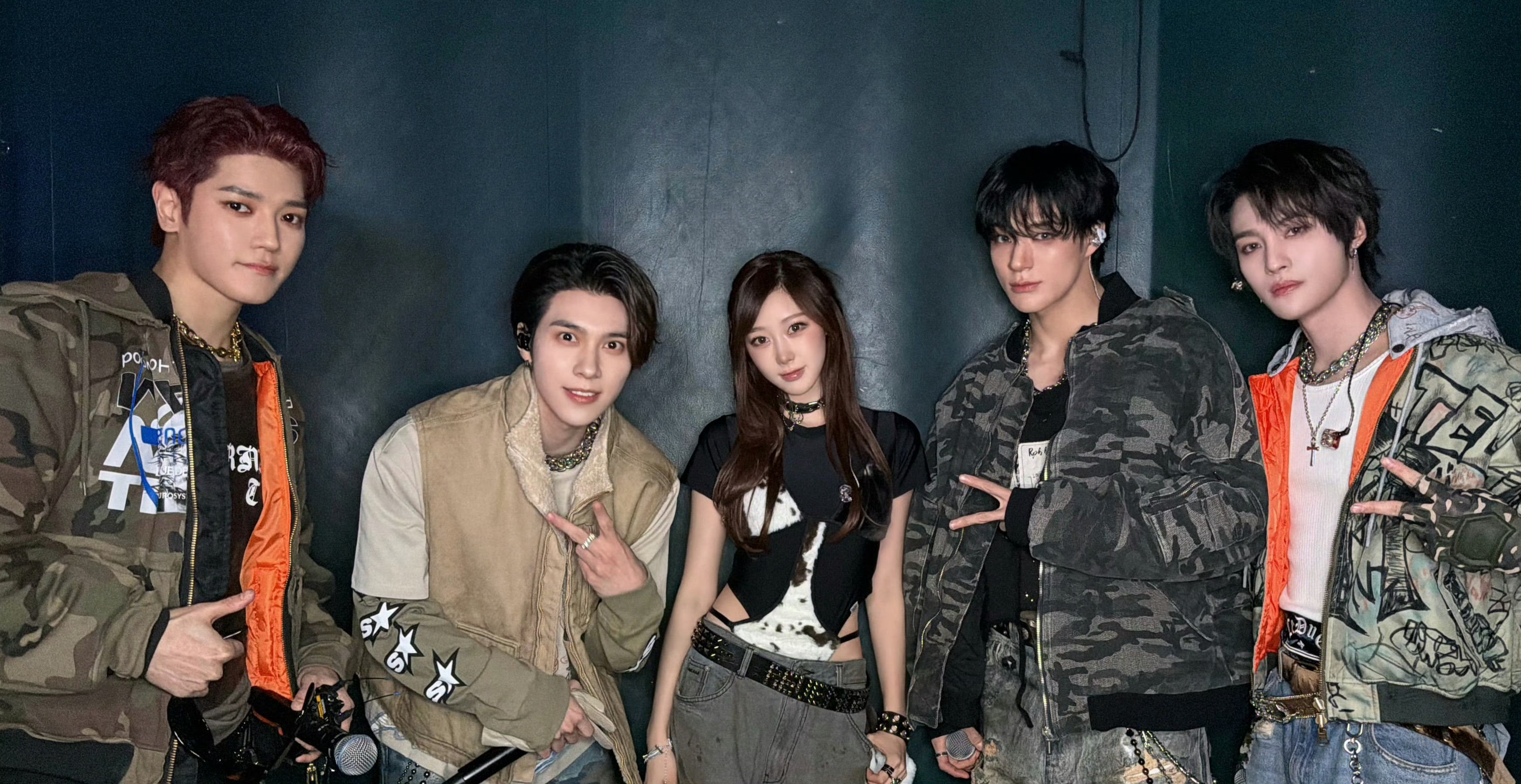 zoo舞台 后台合照✨李泰容 黄冠亨 Giselle 李帝努 刘扬扬 