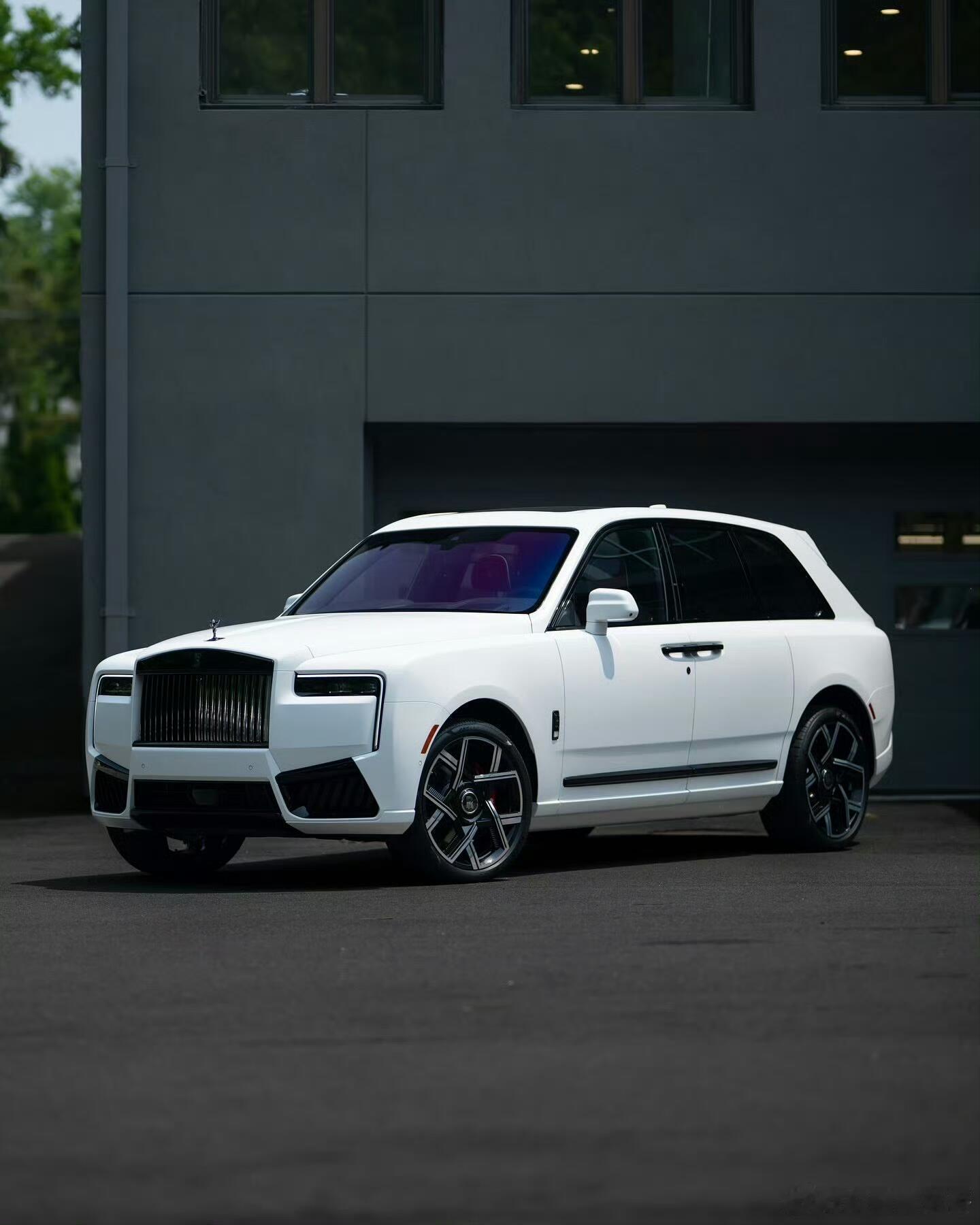大v聊车 劳斯莱斯 Cullinan Black Badge ​​​