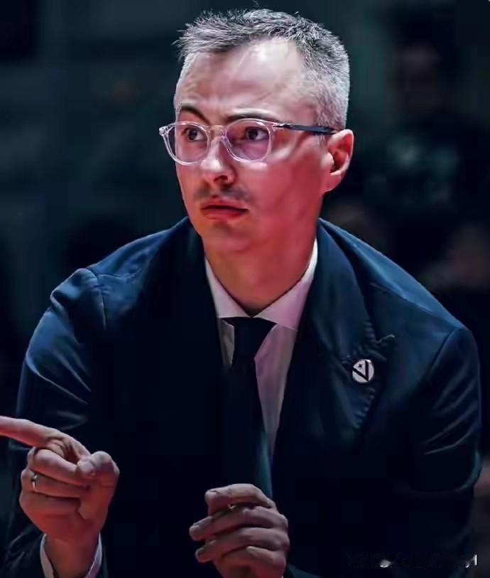 广东男篮新赛季主教练正式确认！
今天传来广东男篮最新消息，新赛季广东男篮主教练正