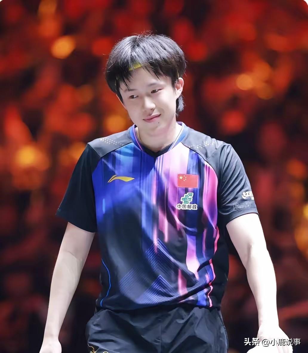 王楚钦赛后这个小动作，
真的看哭了。
谁都看得出来，他心里有多难受。
 
重庆赛