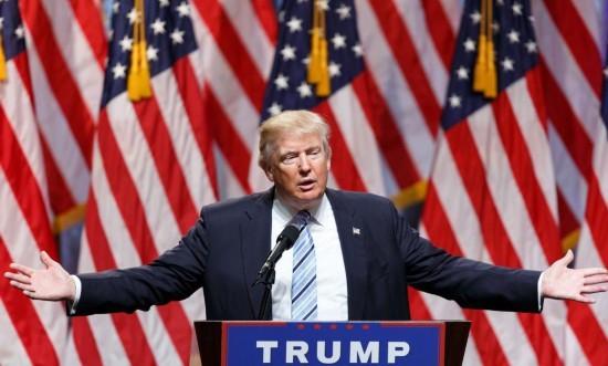 多国代表现身香港法庭，西方高调介入中国内政，背后藏着什么算盘？
2023年香港法