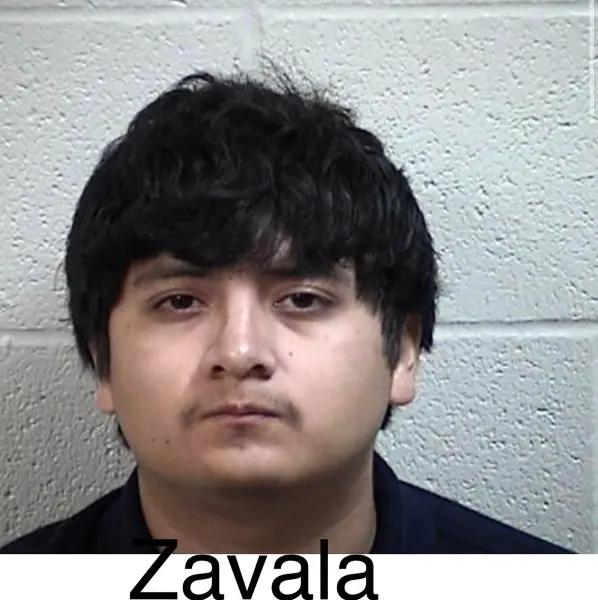 美国18岁少女拒绝前同事追求，被他连捅14刀，所幸哥哥及时出手

近日，美国俄克