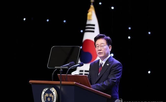 【收缴亲日派财产】韩国强烈批评日本，纪念光复81周年，来真的了。

简单捋一下时