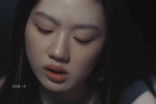 单依纯假如我们还爱着MV正片单依纯假如我们还爱着MV上线 刚才循环了一晚上的歌终