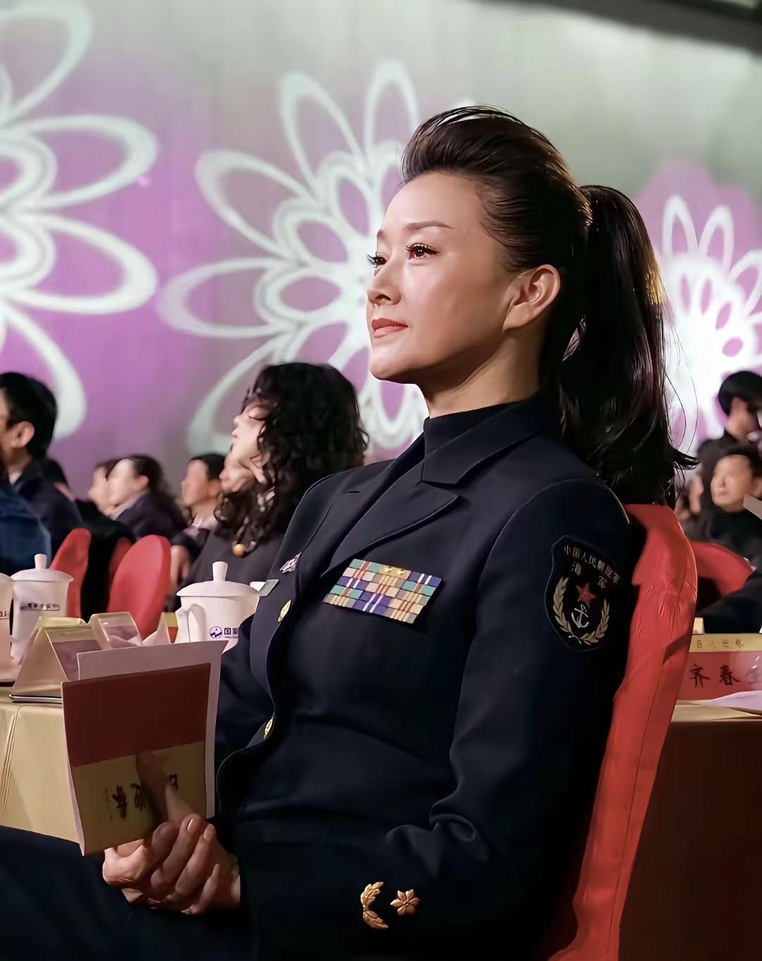 歌甜人美宋祖英！