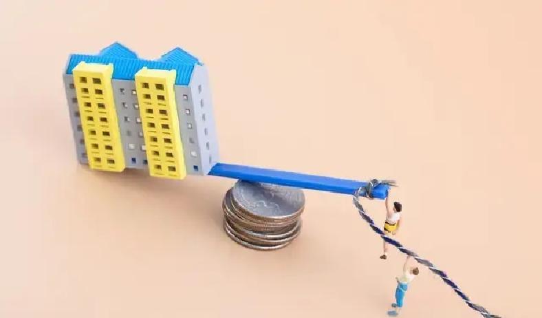 三年埋头苦干，月薪仅从3500爬到4500，这收入差距背后的天花板，够扎心吗？