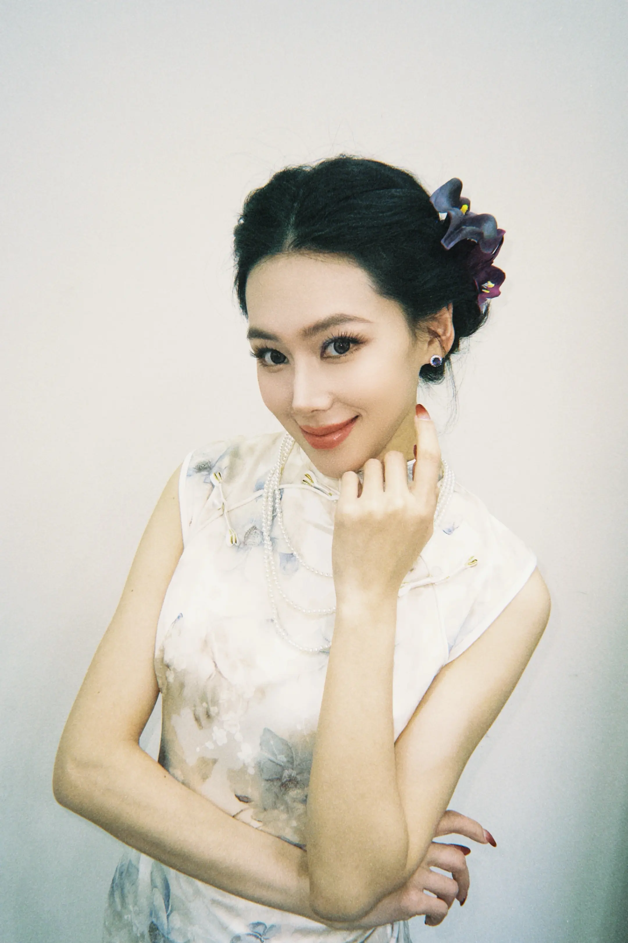 只是女人容易一往情深。