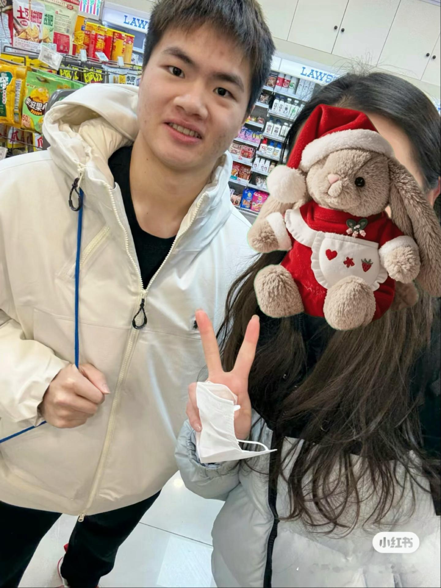 抓到一只小学猪！！！ 