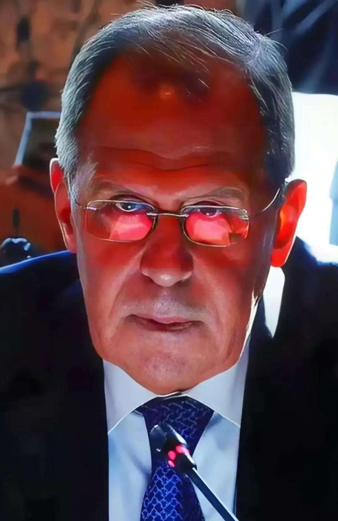 快报！快报
俄罗斯突然宣布了

12月23日，俄罗斯驻华大使莫尔古洛夫在北京表示