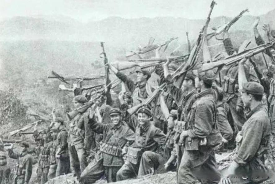 1962年，印度在中印边境不断挑衅蚕食，中国忍无可忍决定自卫反击，开战前毛主席问
