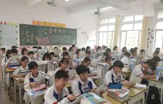 你知道吗？去年有60%以上的高中生上不了本科，能上985高校的几乎不会出现在普通