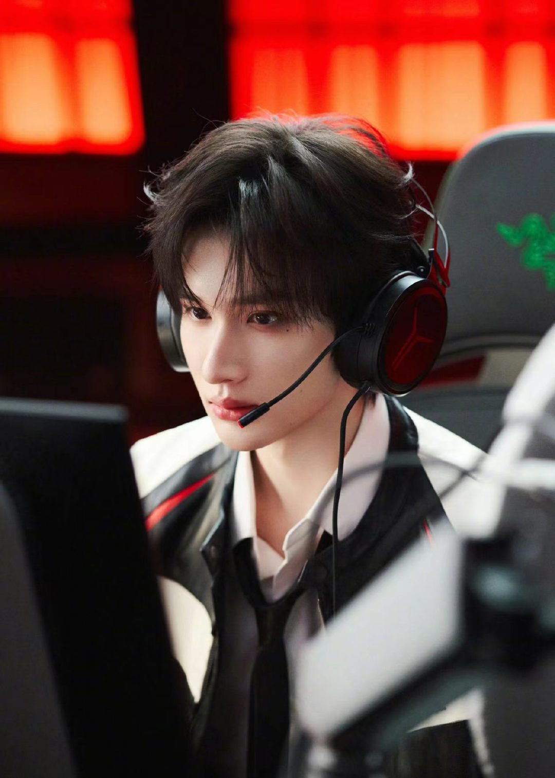 余宇涵内娱天选瓦学弟余宇涵无畏契约电竞少年已就位余宇涵变身电竞少年打瓦！ 