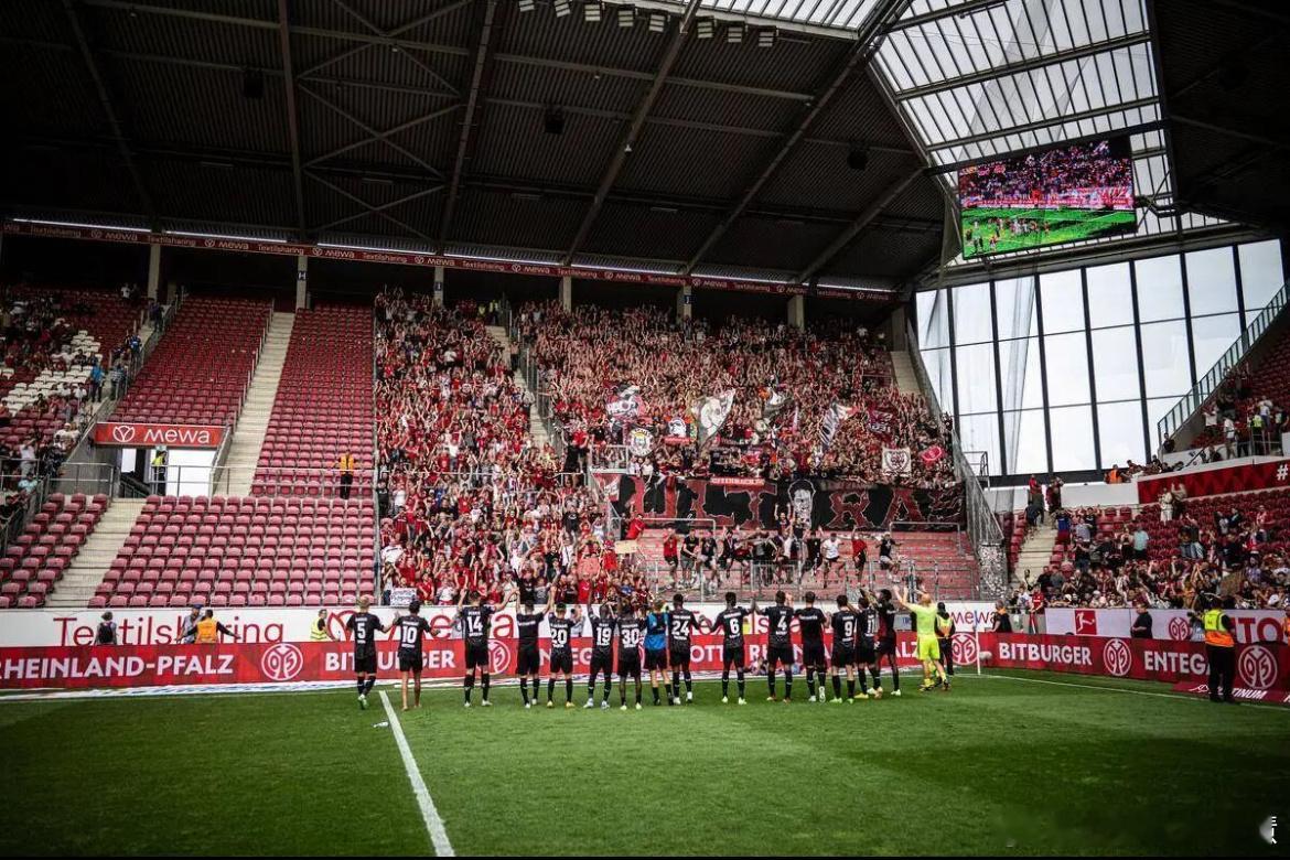 周二 欧冠看法012 勒沃库森vs奥林匹亚 这是一场“绝对优势”与“绝地求生”之