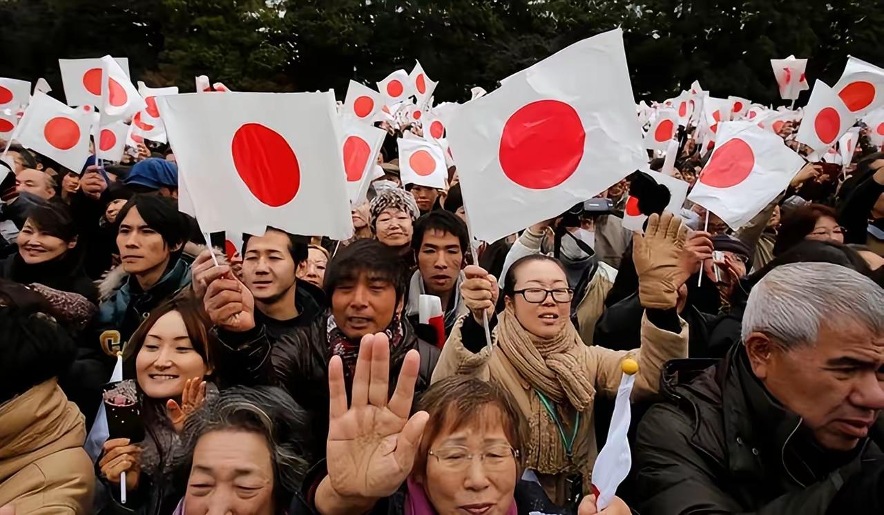在中日对峙的今天，日本社会一个现象却是让人为此而不寒而栗，超过半数的日本公民表示