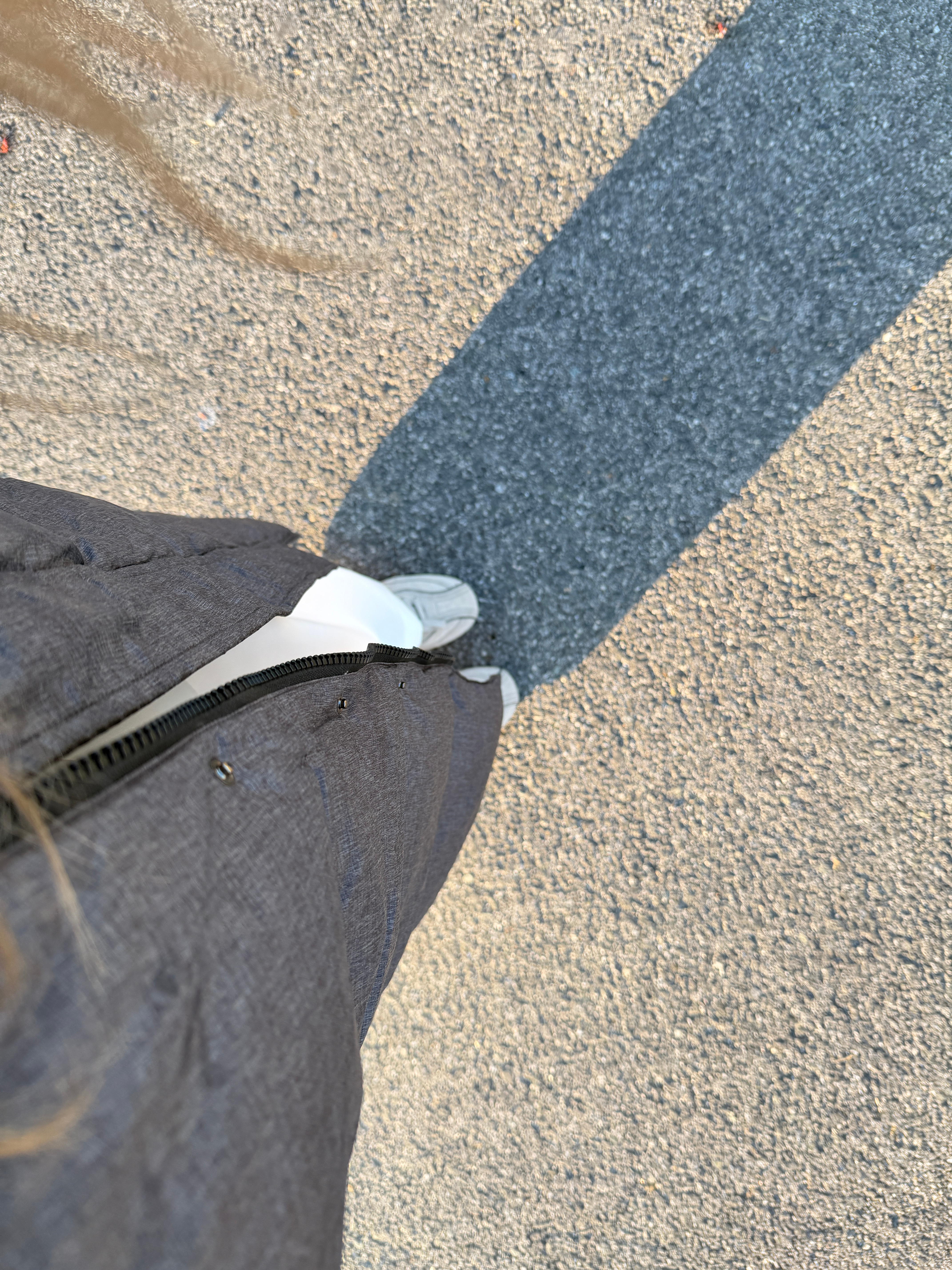 北京没有秋天🍂今儿穿了秋裤羽绒服你们那儿冷不冷 ​​​