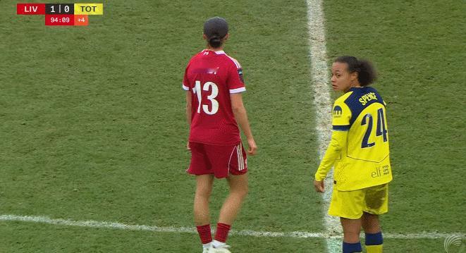 利物浦女足 终于，伤停补时，小将恩德比连进2球，联赛首胜