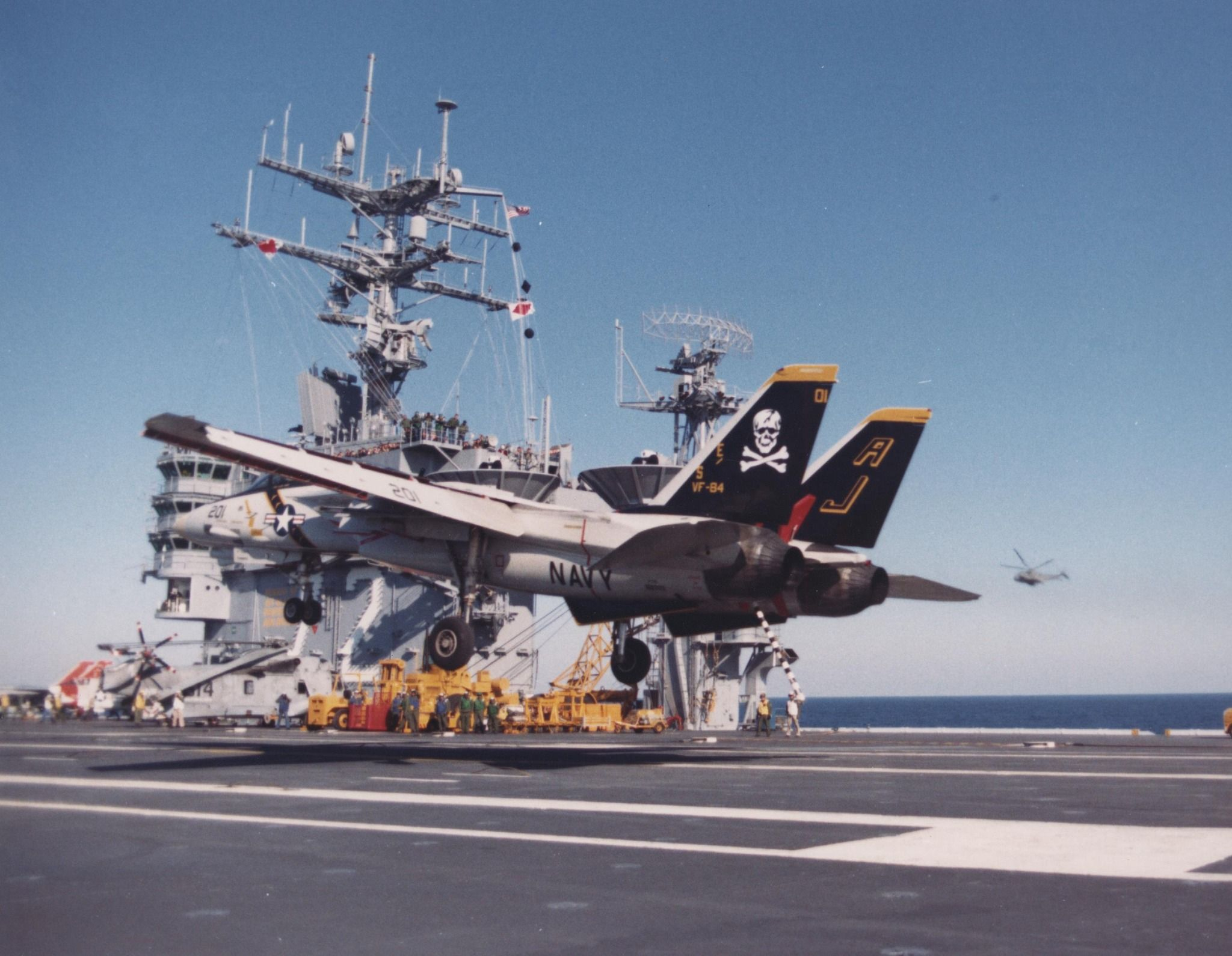 tomcat forever 1989年，美国海军“亚伯拉罕·林肯”号航空母舰（